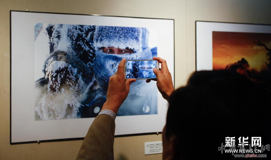 （晚报）（2）首届“丝绸之路”全国摄影艺术大展连云港开展