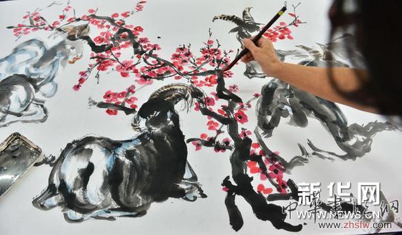 （国际）（1）马来西亚“羊光大道”水墨画迎新春