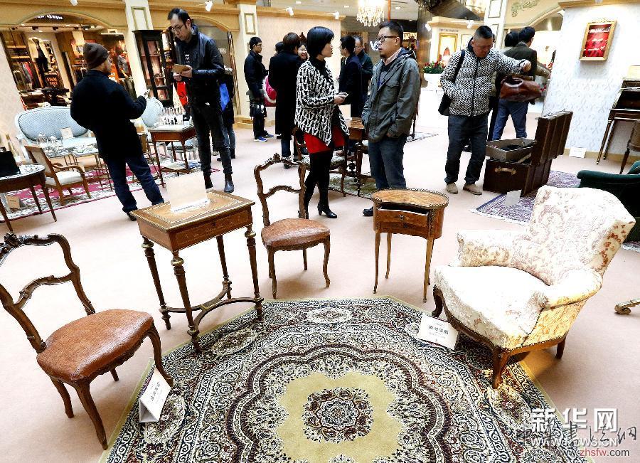 （晚报）巴黎古典家具装饰艺术展亮相上海