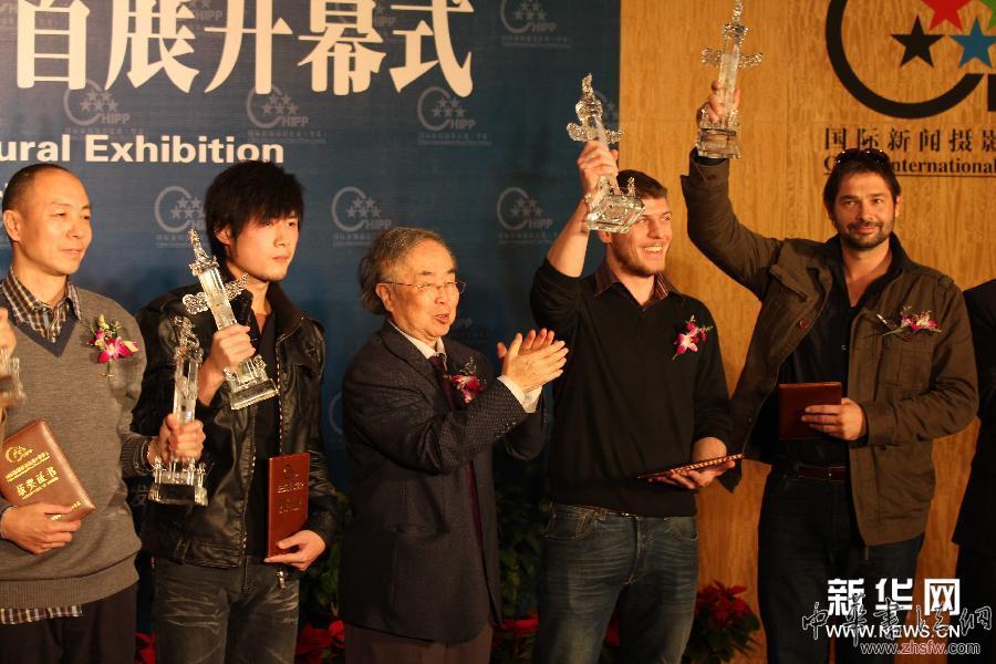 （社会）（1）著名摄影家吕厚民去世