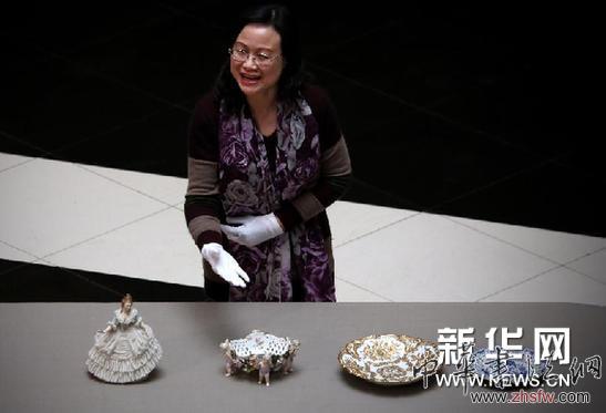 （文化）（1）“欧洲瓷器展”展品在辽宁博物馆开箱