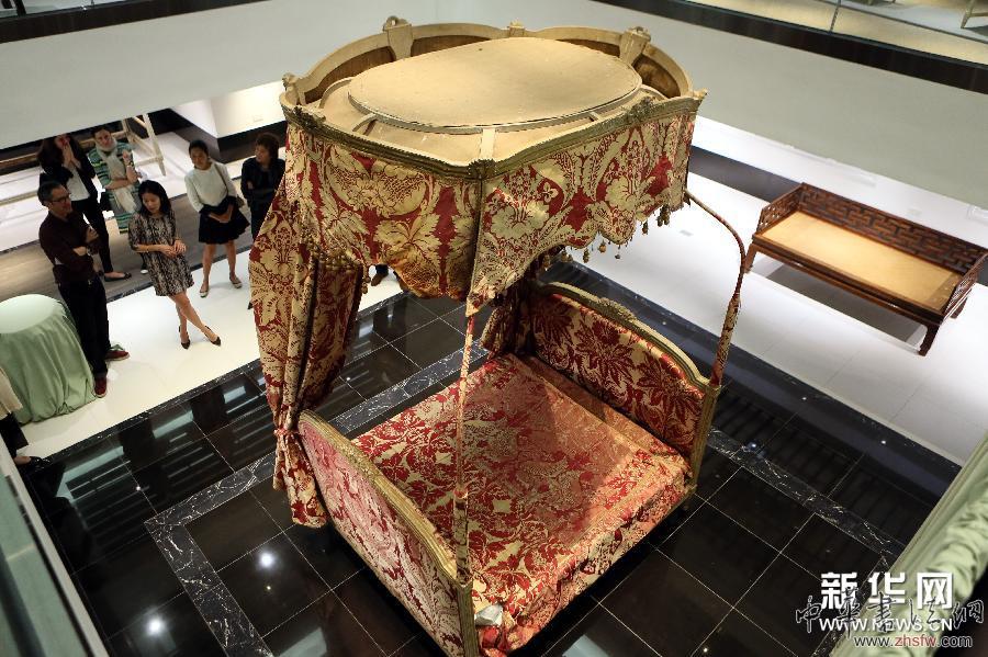 （文化）（4）“异曲同工：18世纪中法古代家具艺术展”在港举行