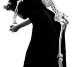 “行为艺术之母”玛丽娜：痛苦的女王